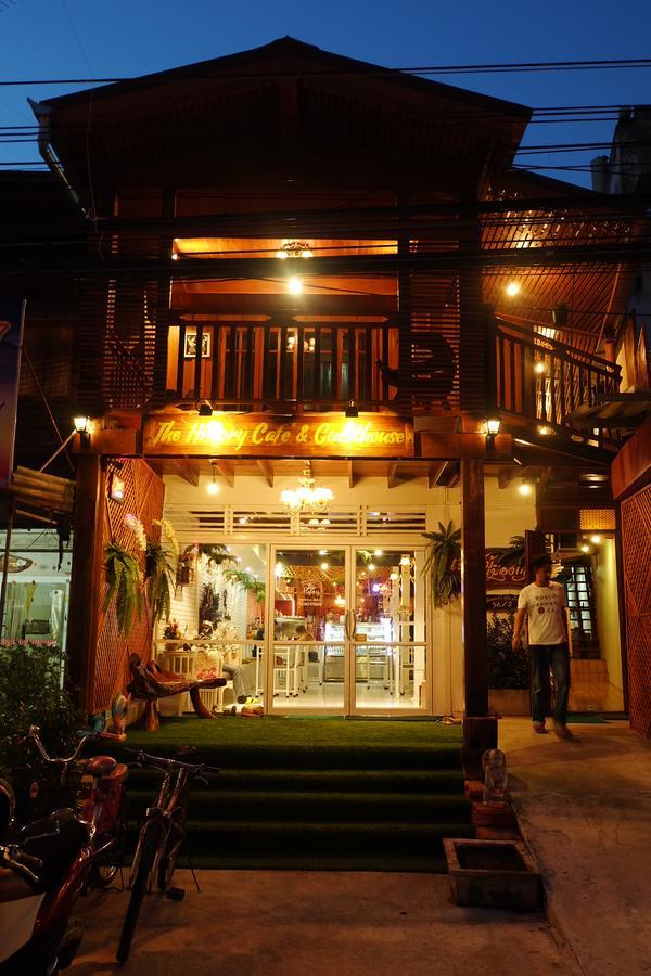 The History Cafe' & Guesthouse Sukhothai Ngoại thất bức ảnh